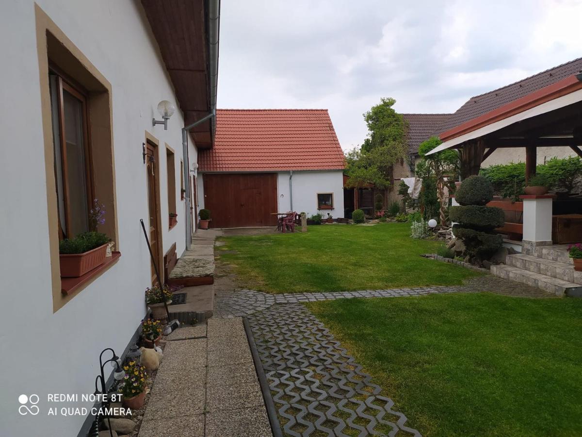 Apartman Na Statku Apartment Klec Bagian luar foto